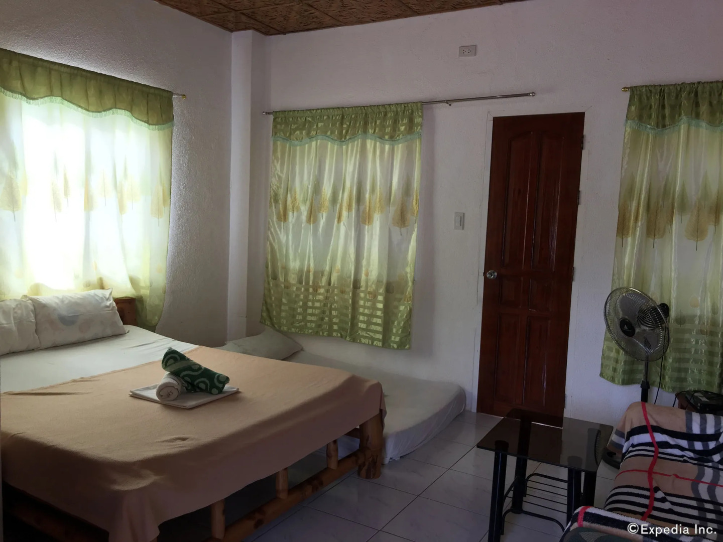 Acacia Sunset Village Inn