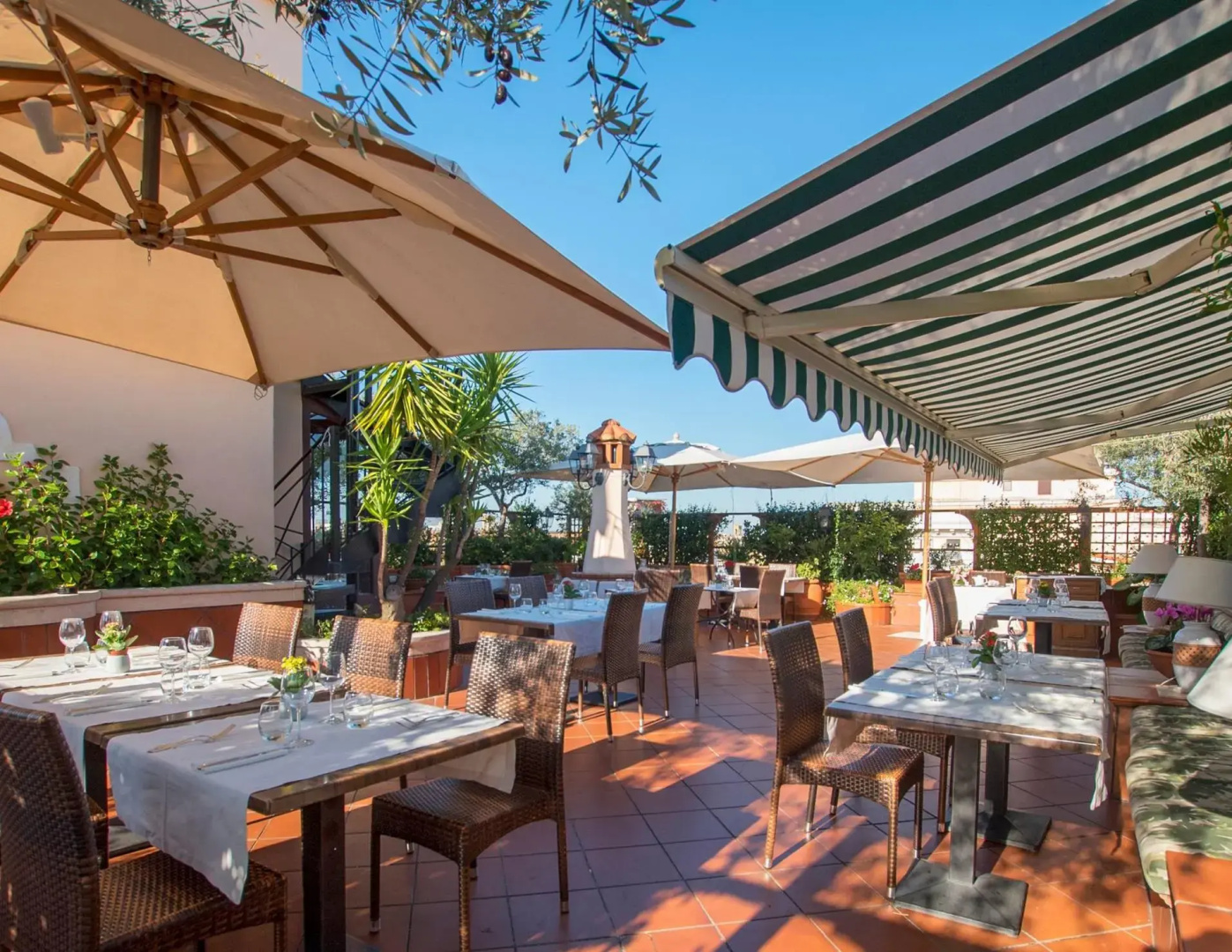 Hotel Diana Roof Garden