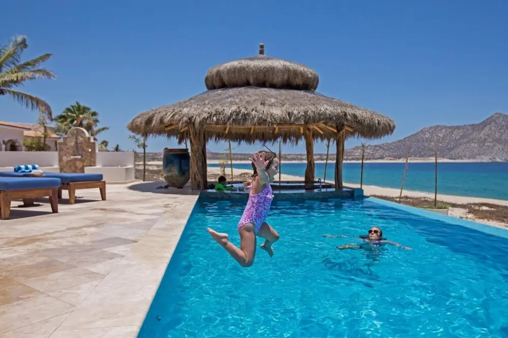 Oceanfront Getaway Near Cabo Pulmo: Villa Bahia de los Frailes