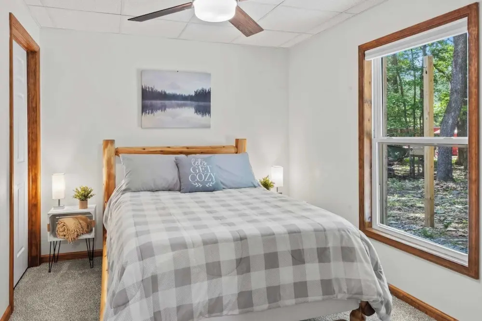 Maple Oasis by Avantstay Newly Built w/ Hot Tub, Game Room & Fire Pit