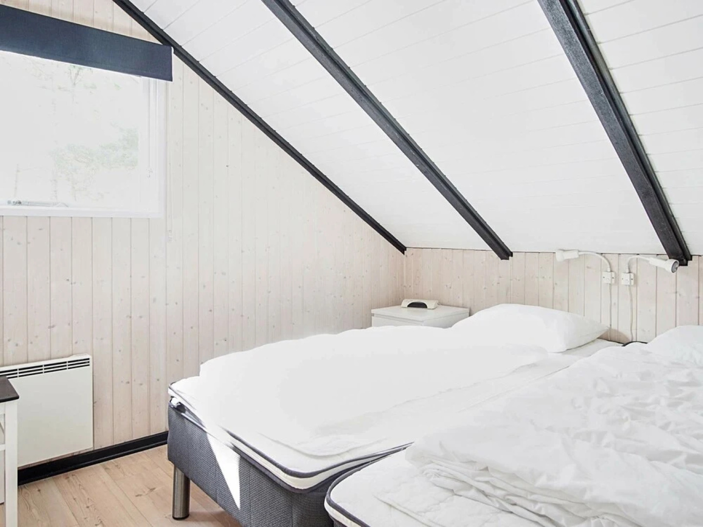 Magnificent Holiday Home in Aakirkeby near Sea