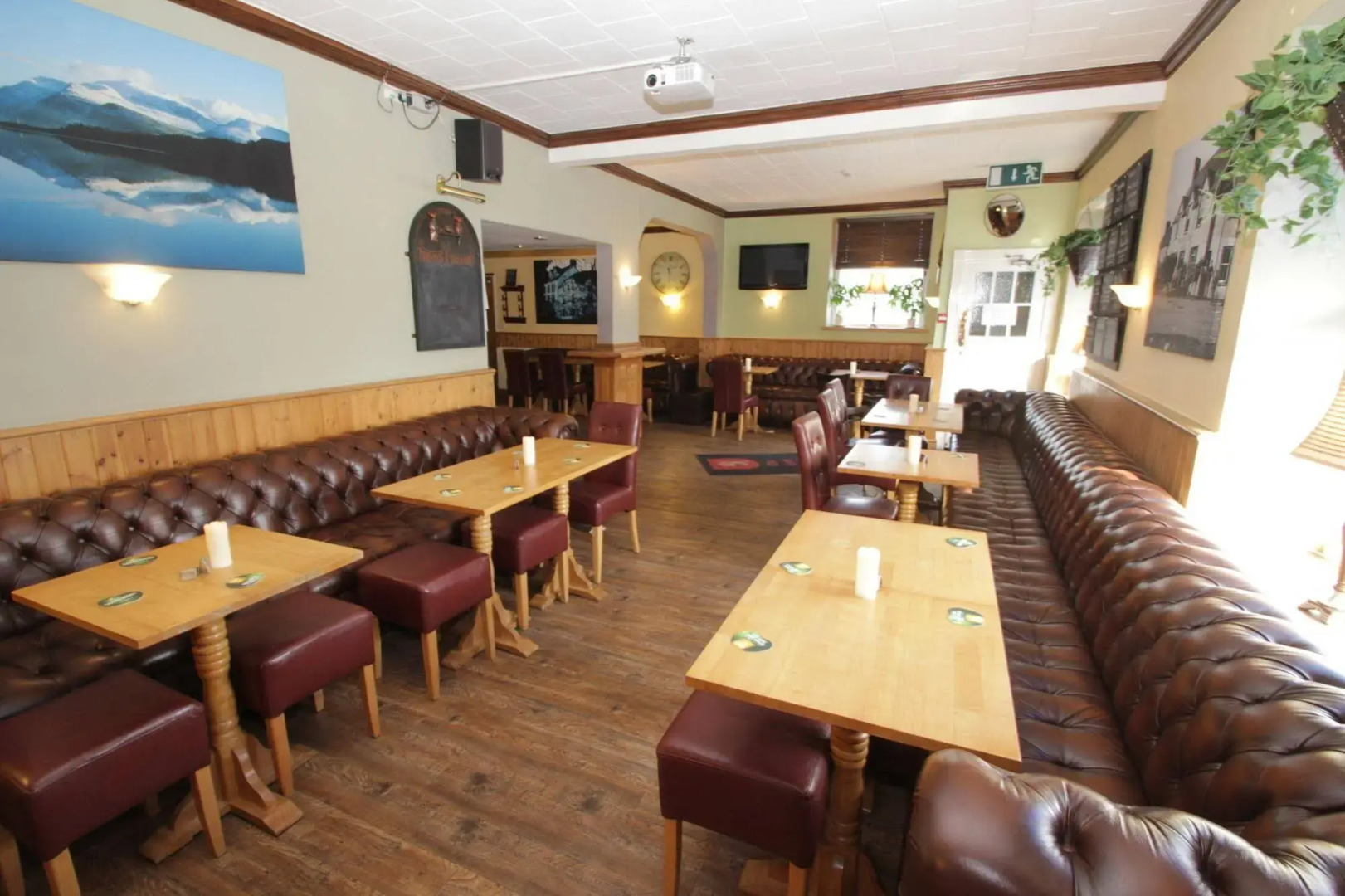 Lion Hotel and Studio Apartments