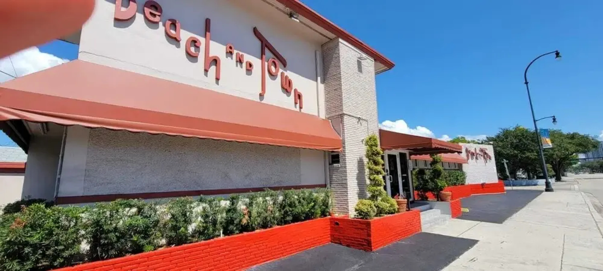 Beach and Town Motel