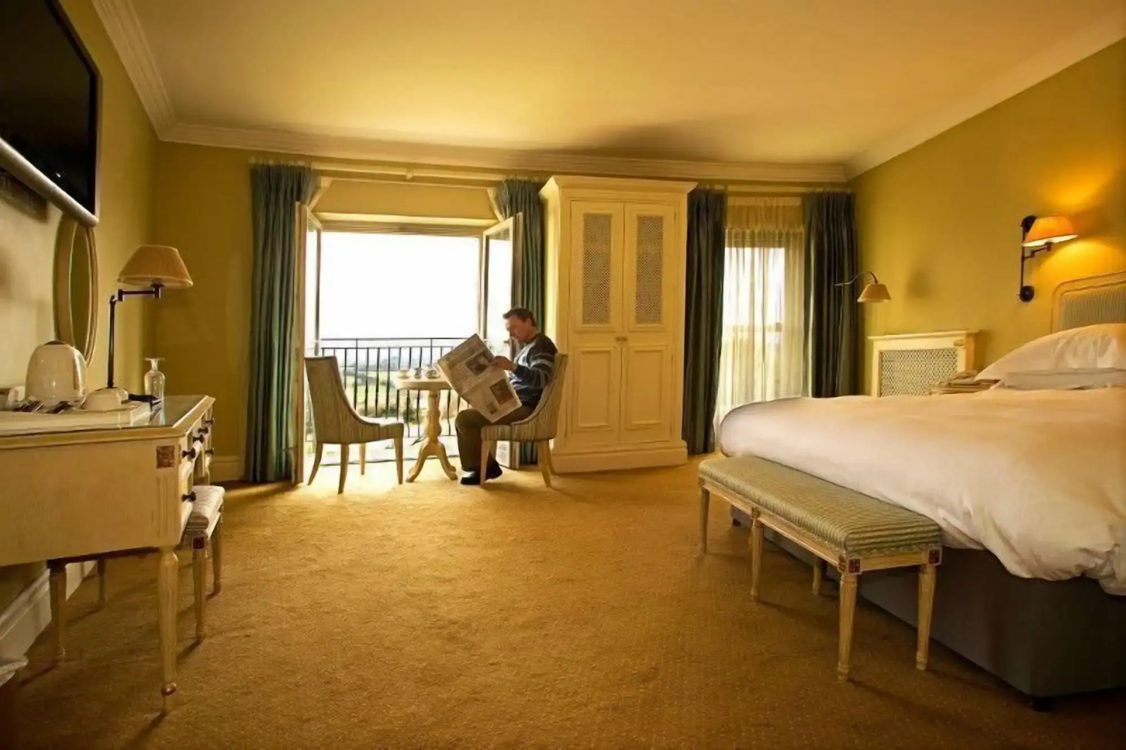 Step House Hotel
