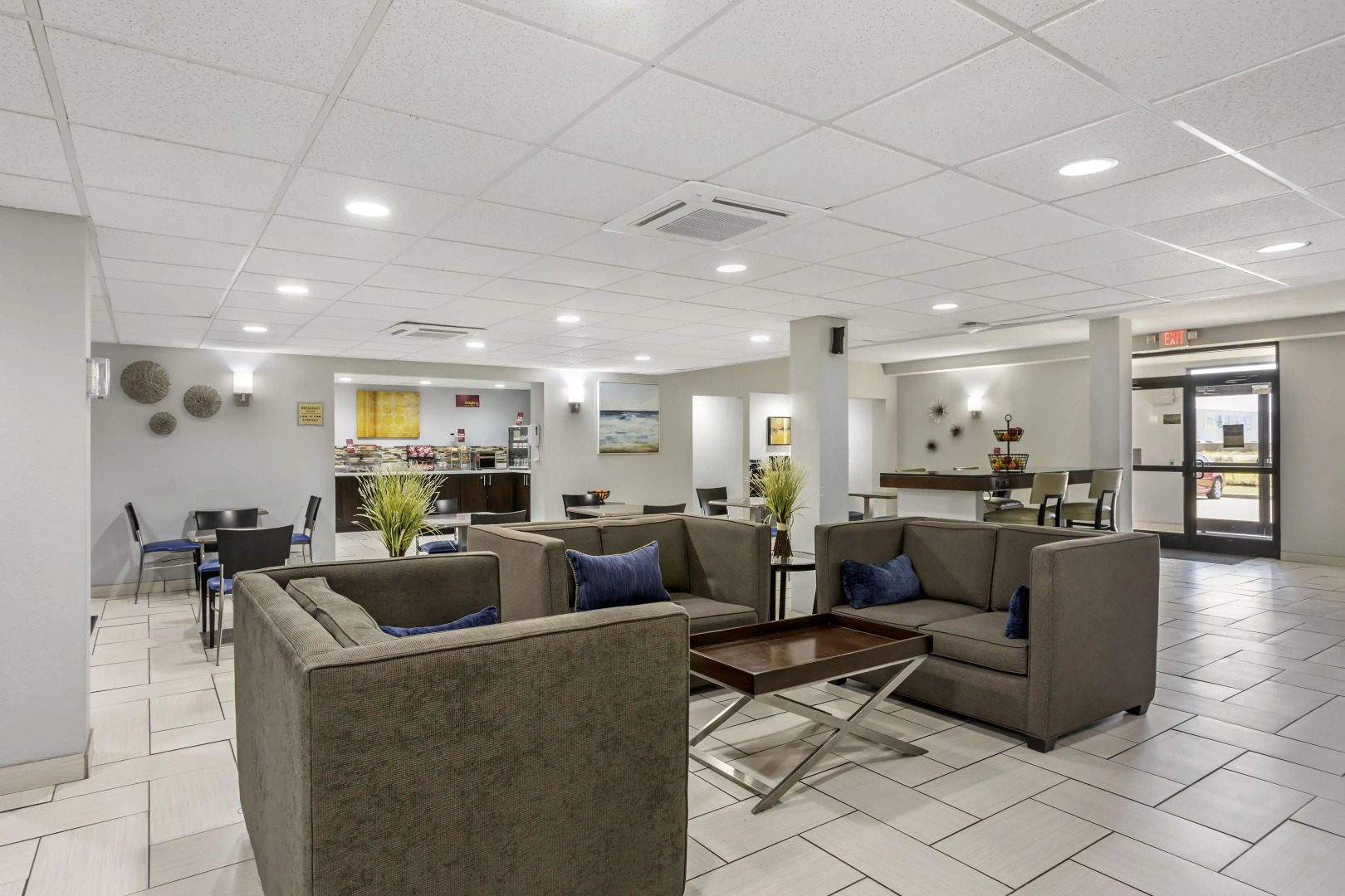 Best Western Plus Jonesboro Inn and Suites