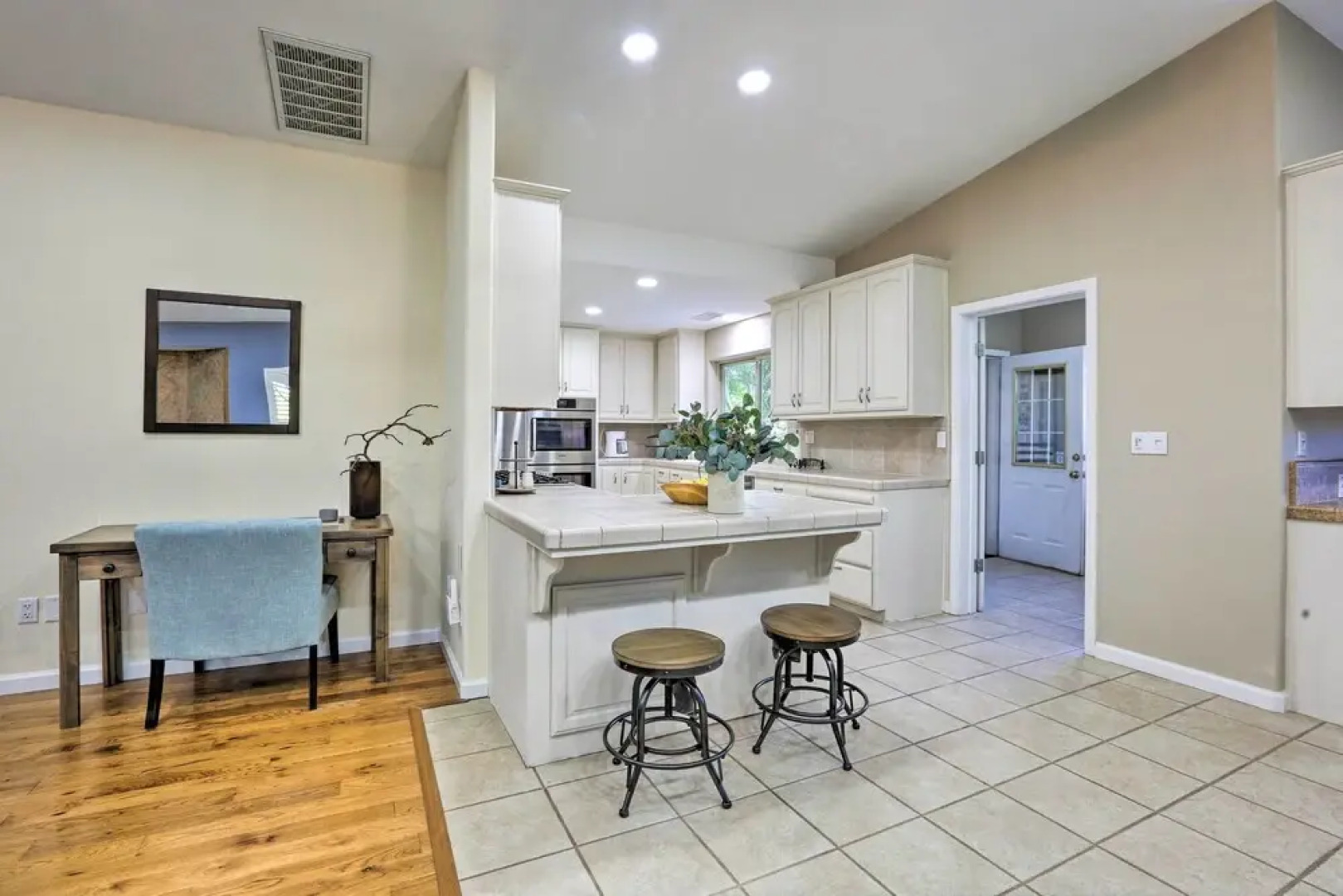 Chic Ranch-style Home on 33-acre Walnut Ranch