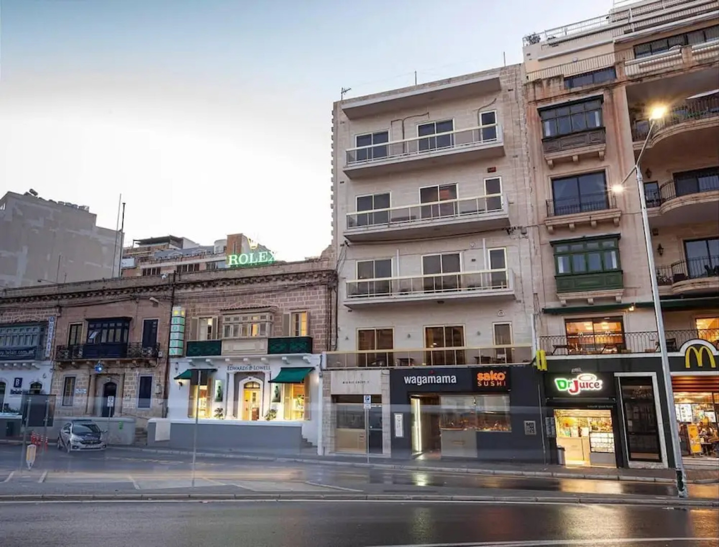 Remarkable 2-bed Apartment in St Julians