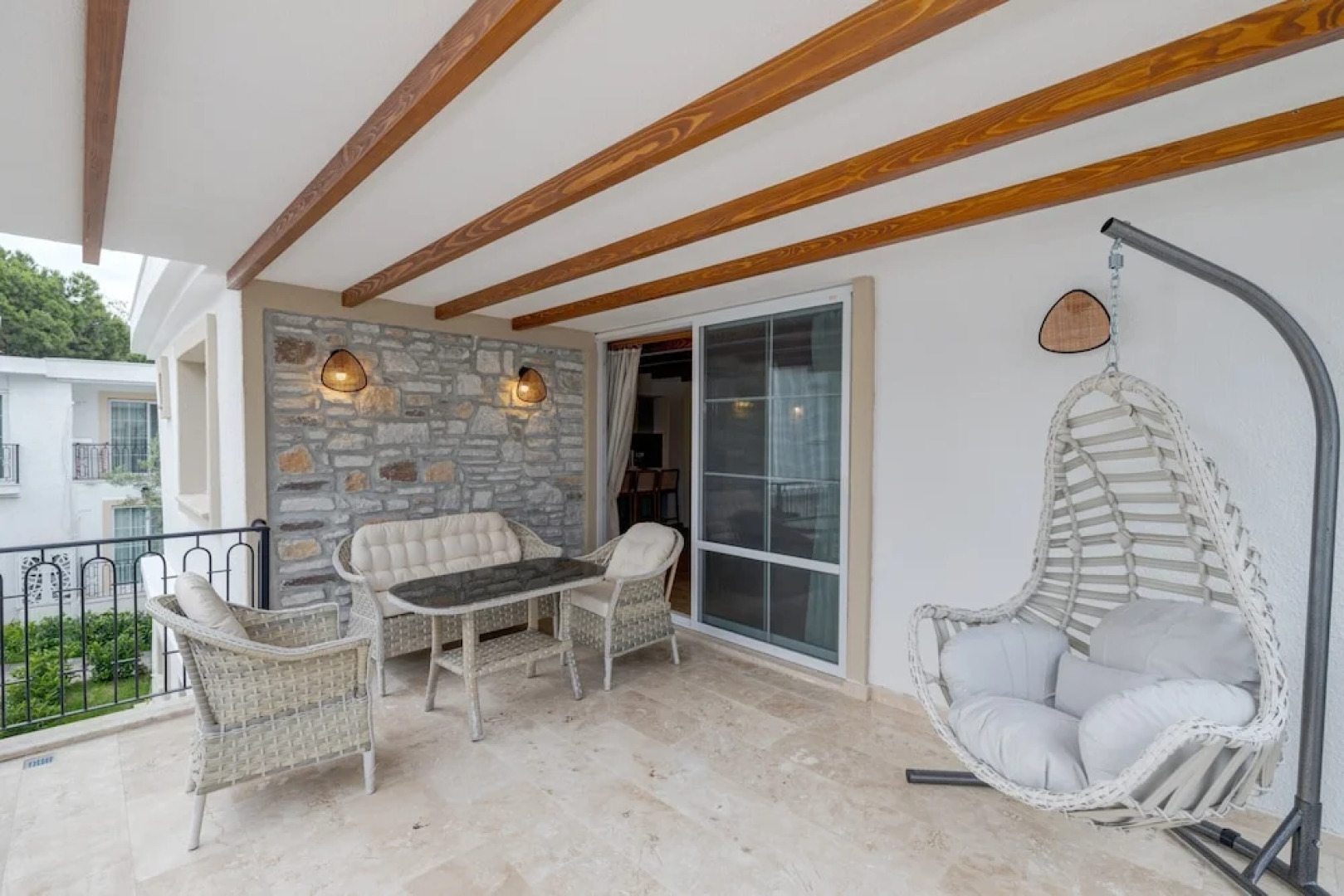 Navali̇a Beach Homes