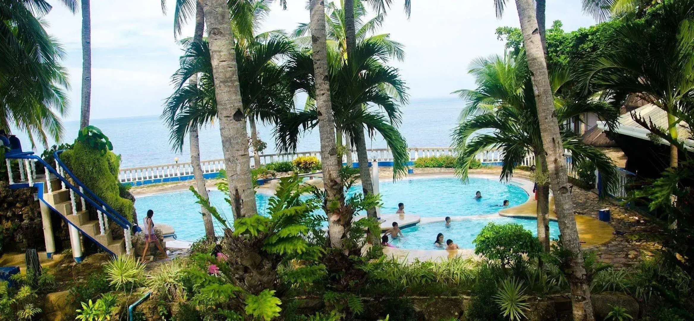 Estaca bay Garden Resort