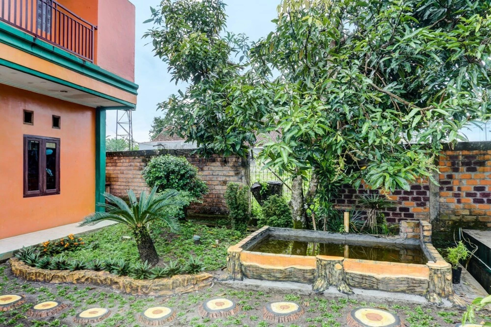 Capital O 92316 Wisma Widya Loka Pratama Near Futsal Tebing Gading