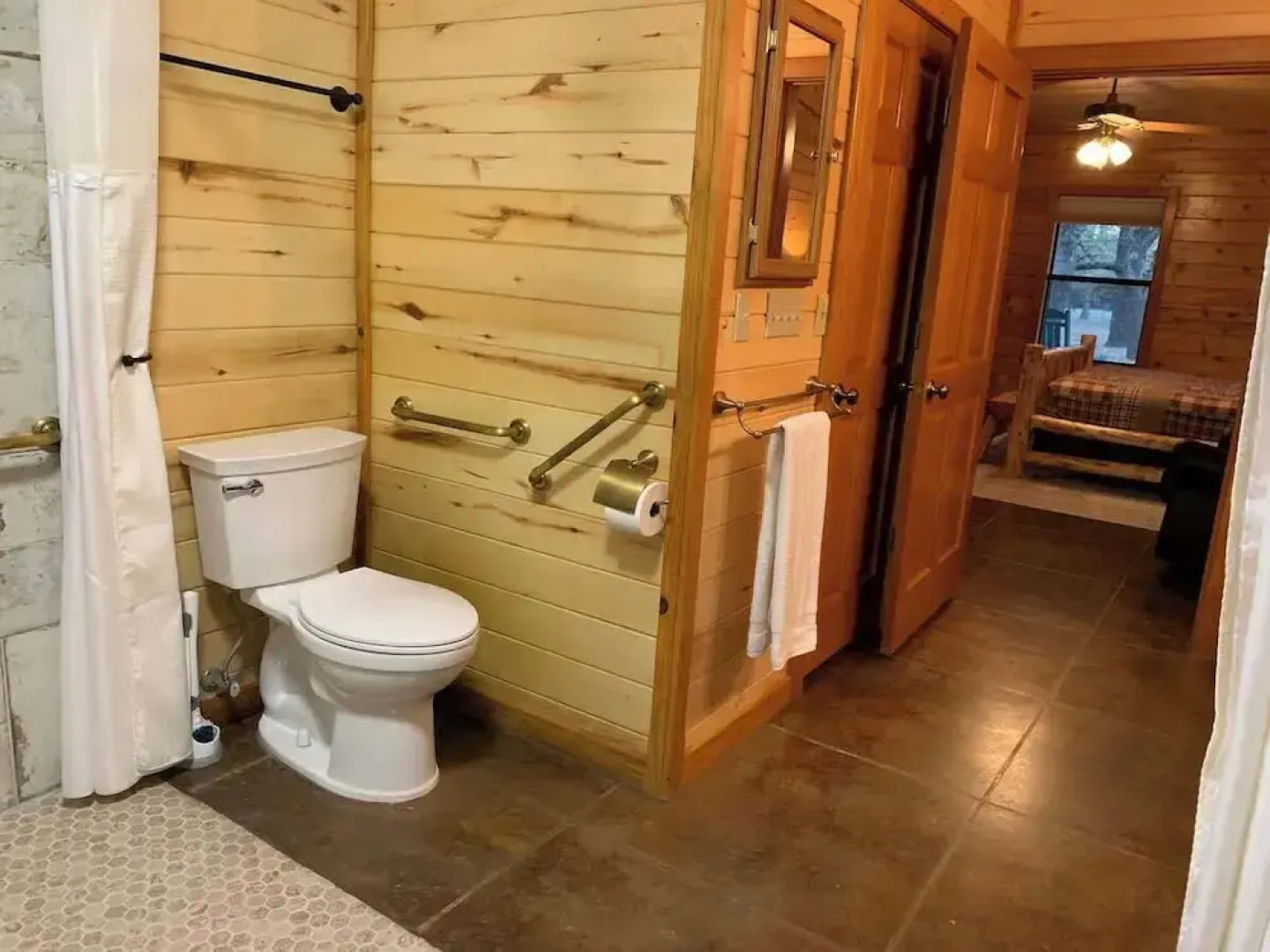 Shady Lane Lodge - Near Town & Wheelchair Access