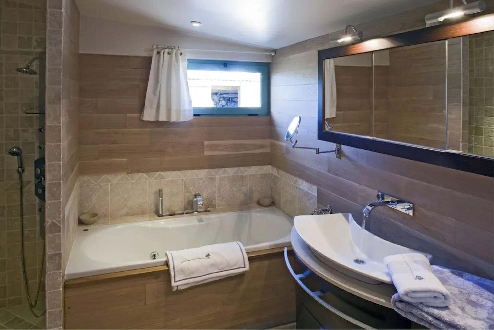 Maison d'Hôtes La Ferme de L'Oudon & Spa