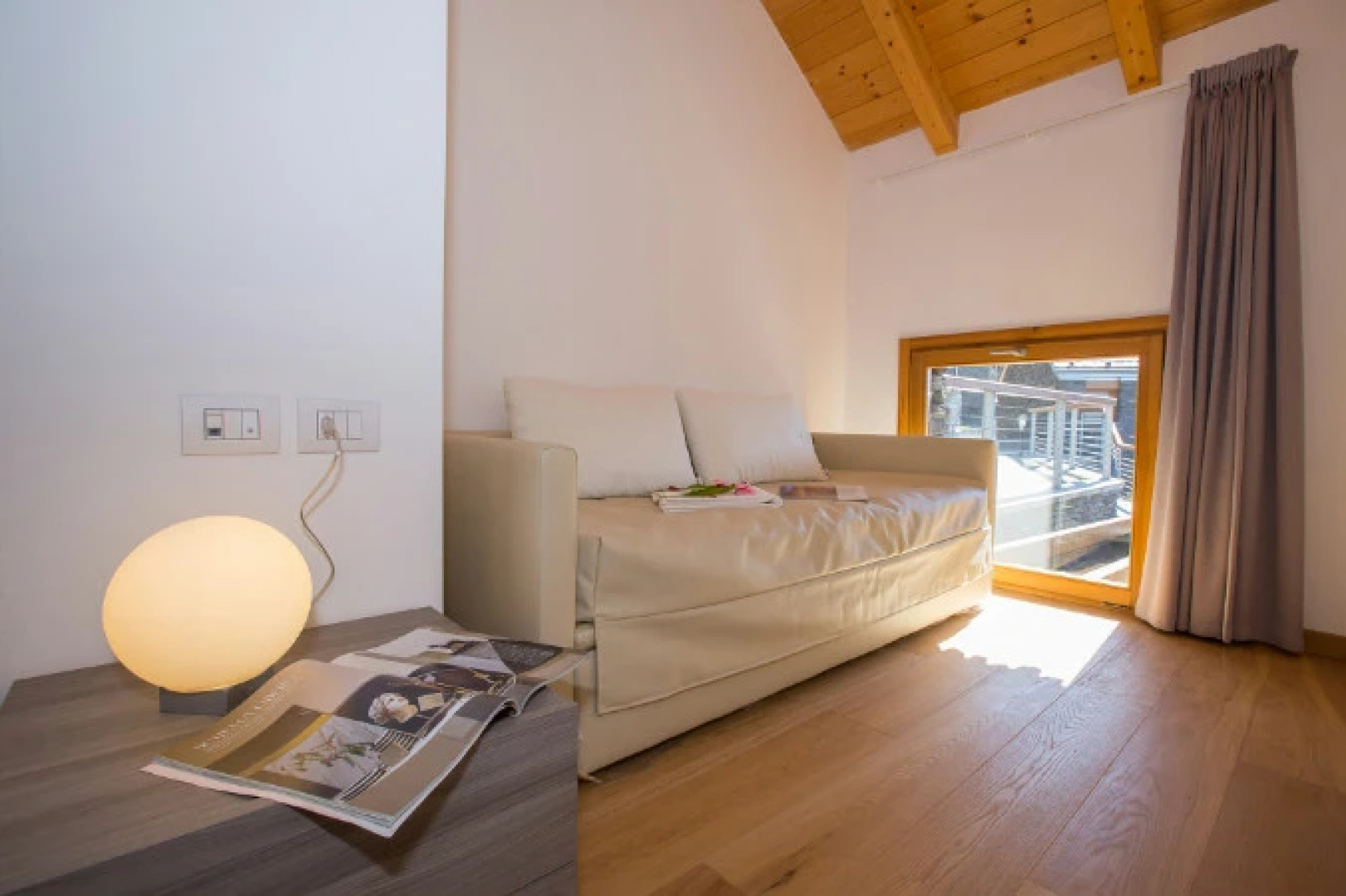 Paradiso del Lago B2