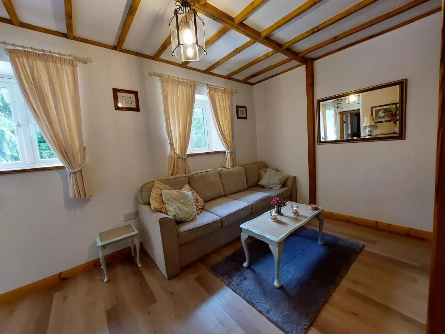 Wesley House Holidays - Choice of 2 Quirky Cottages in 4 private acres