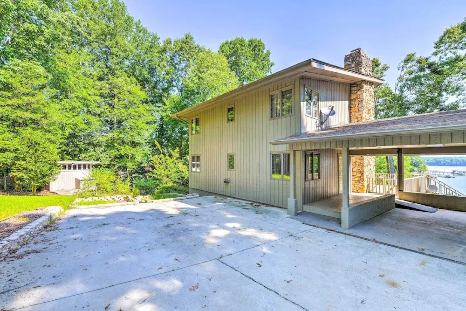 Quaint Lake Norman Home w/ Boat Dock + Grill!