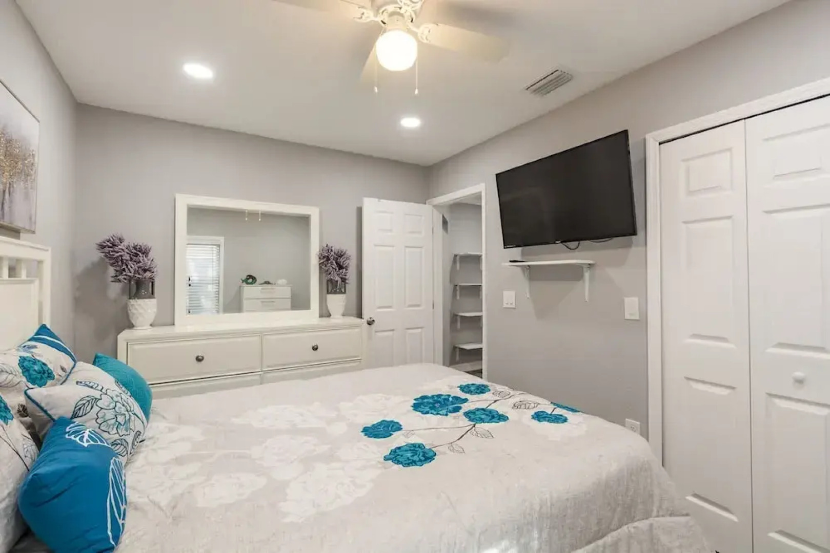 Waters Avenue Unit B