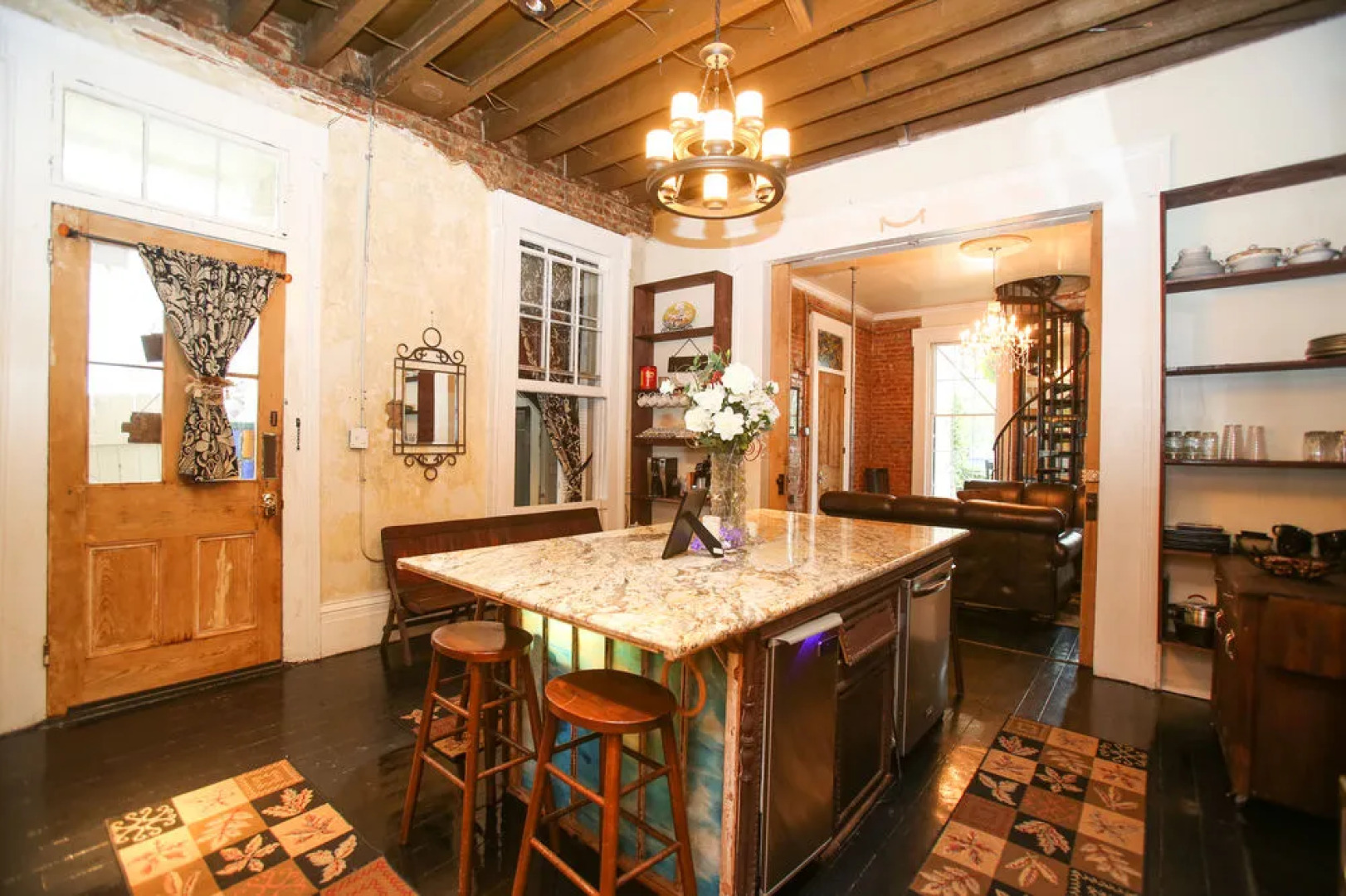 Fleur De Lis Mansion