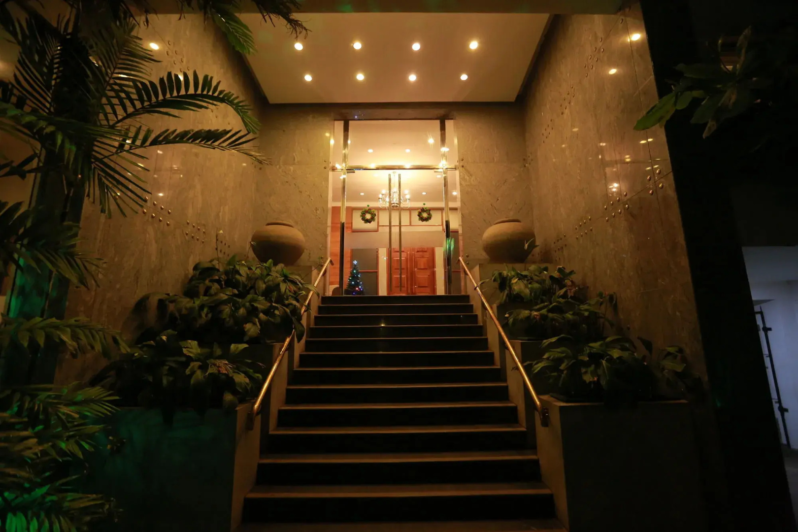 Refresh Hotel
