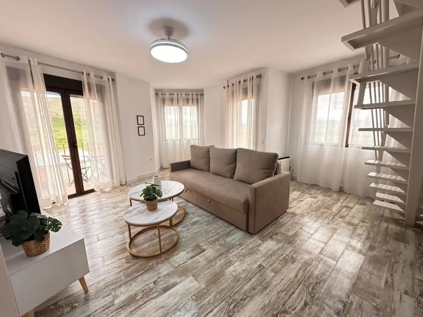 Apartamentos Consuegra