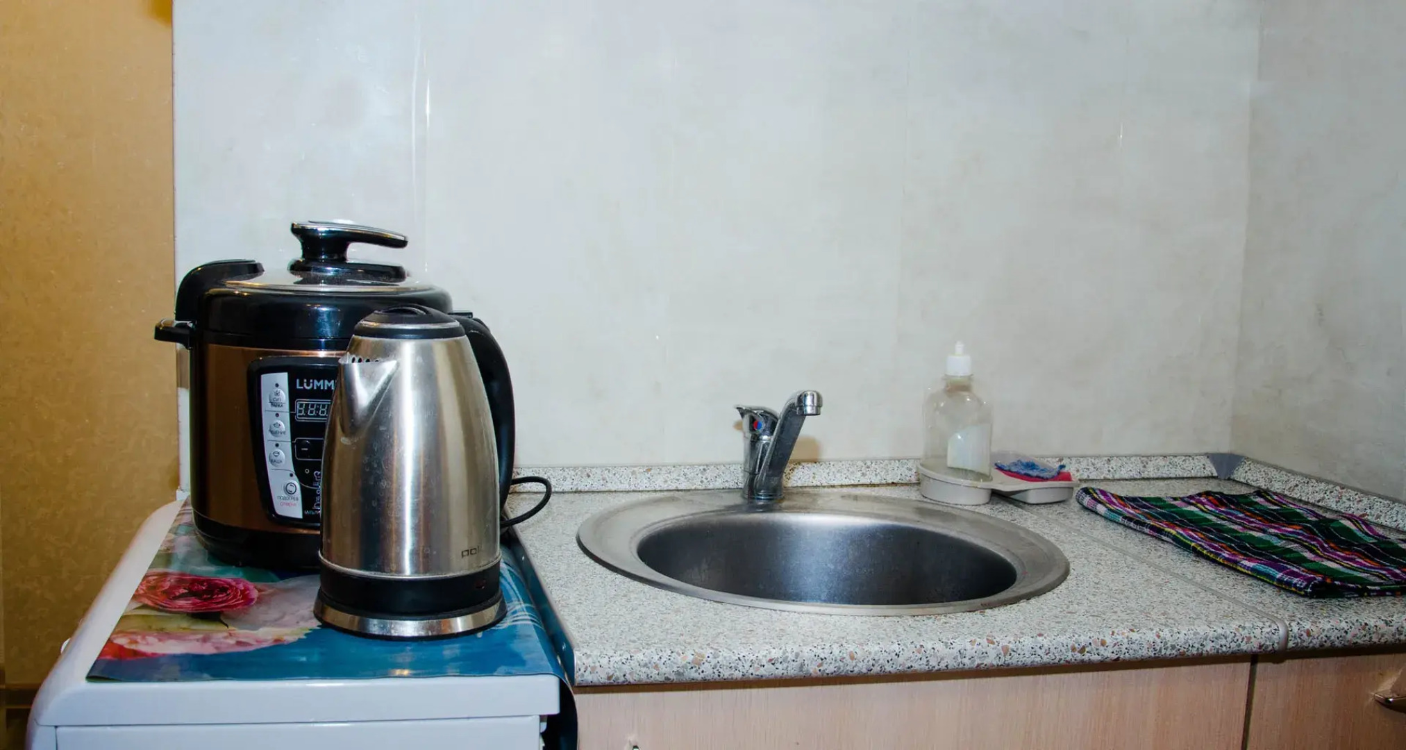 Апартаменты Студия на улице Демонстрации 8