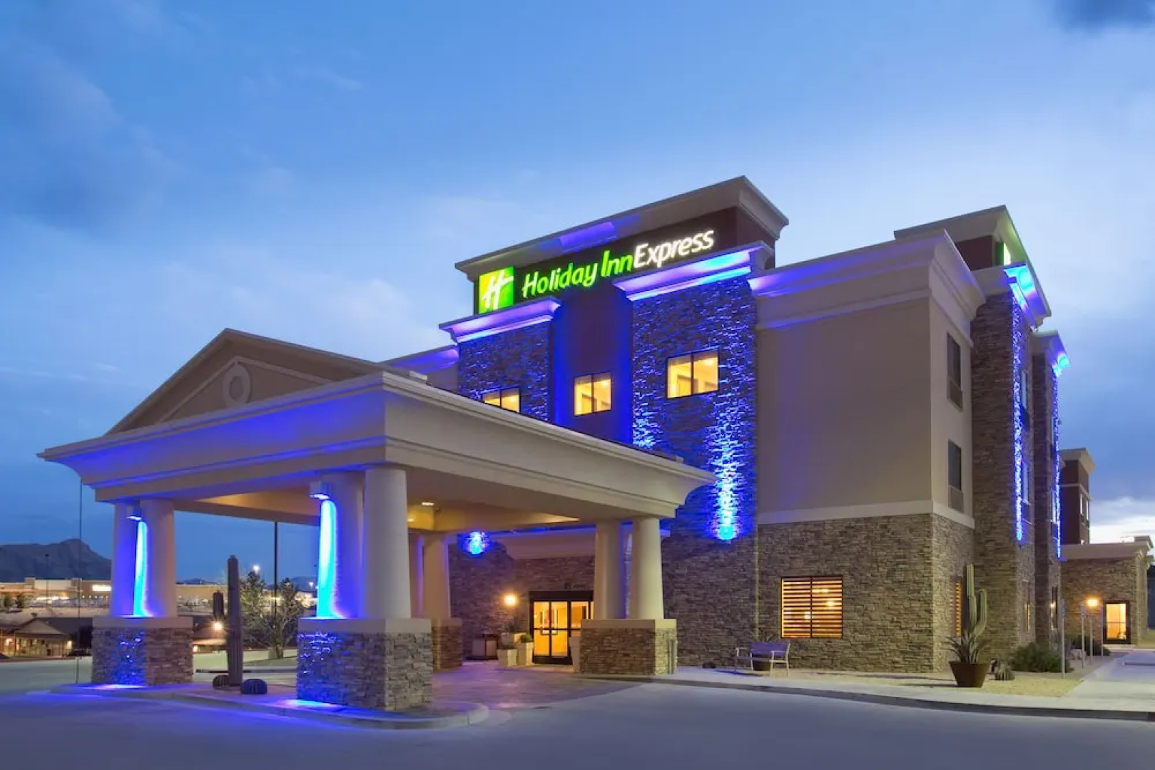Holiday Inn Express Hotel & Suites Truth