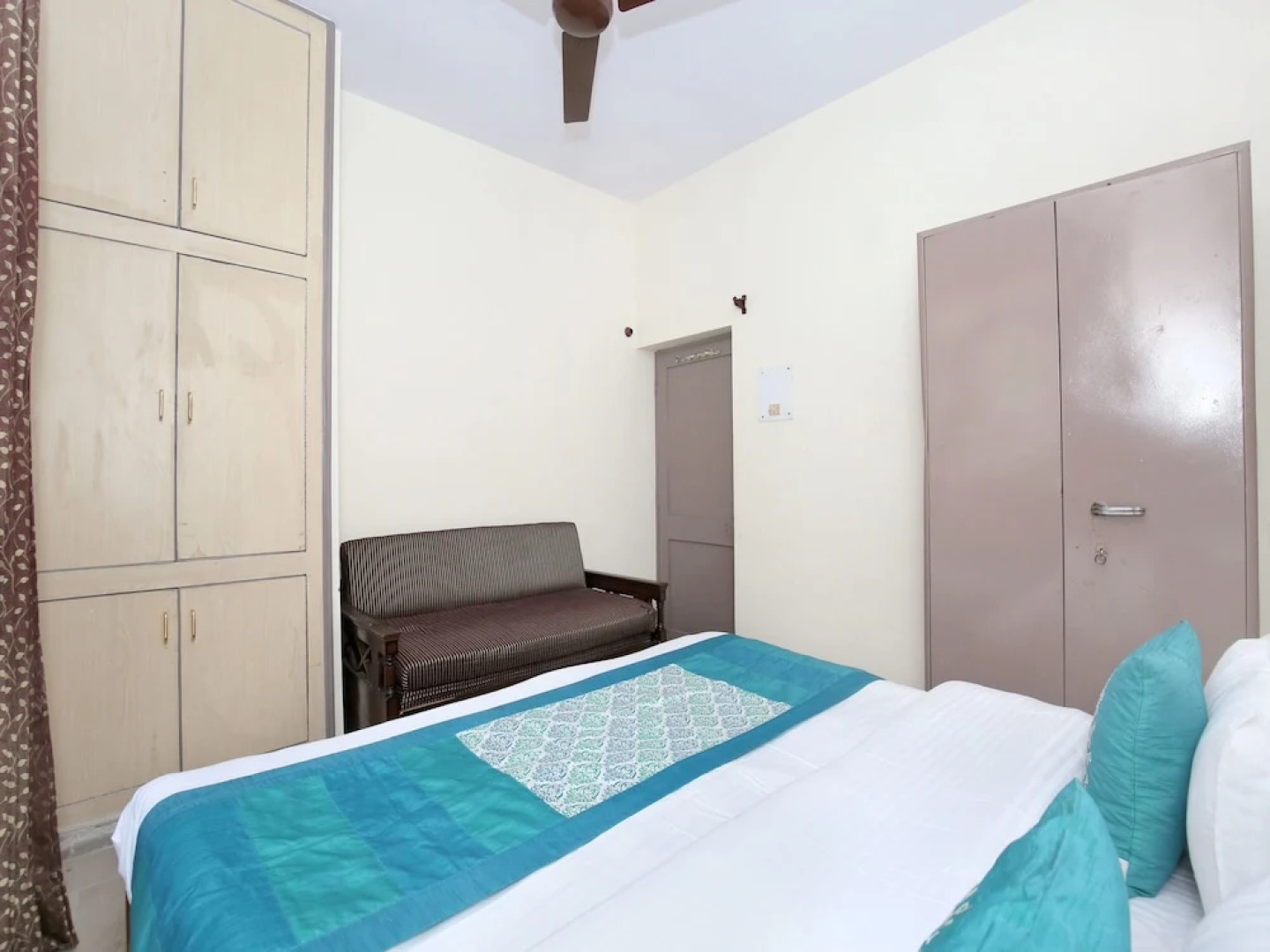 OYO 10310 Home 3BHK Shoghi