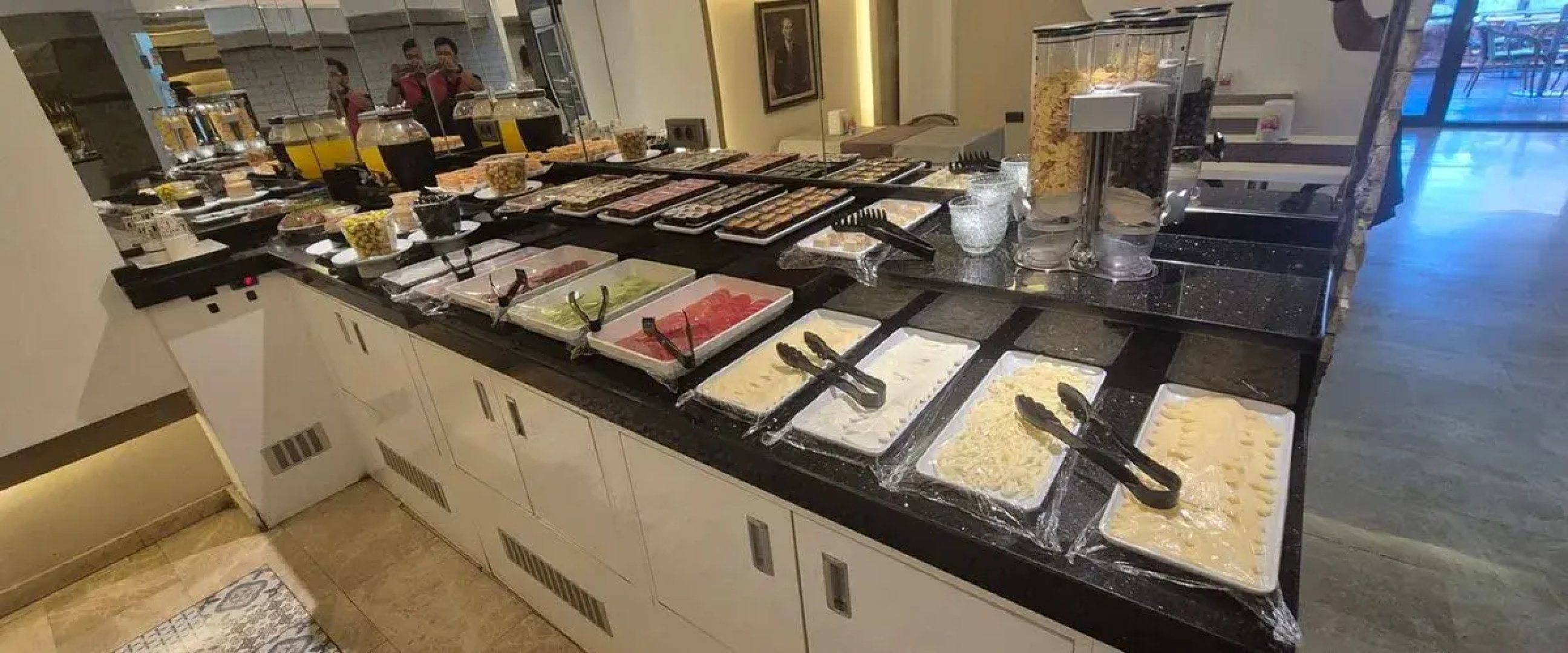 Best Smyrna Hotel