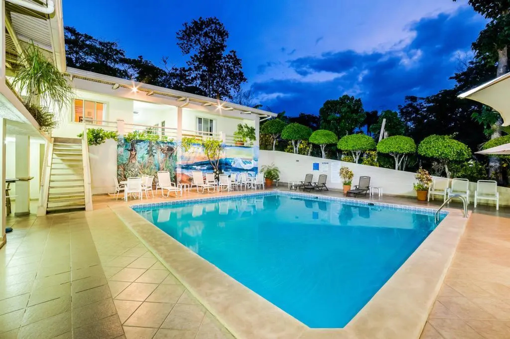 Hotel Pueblo Dorado