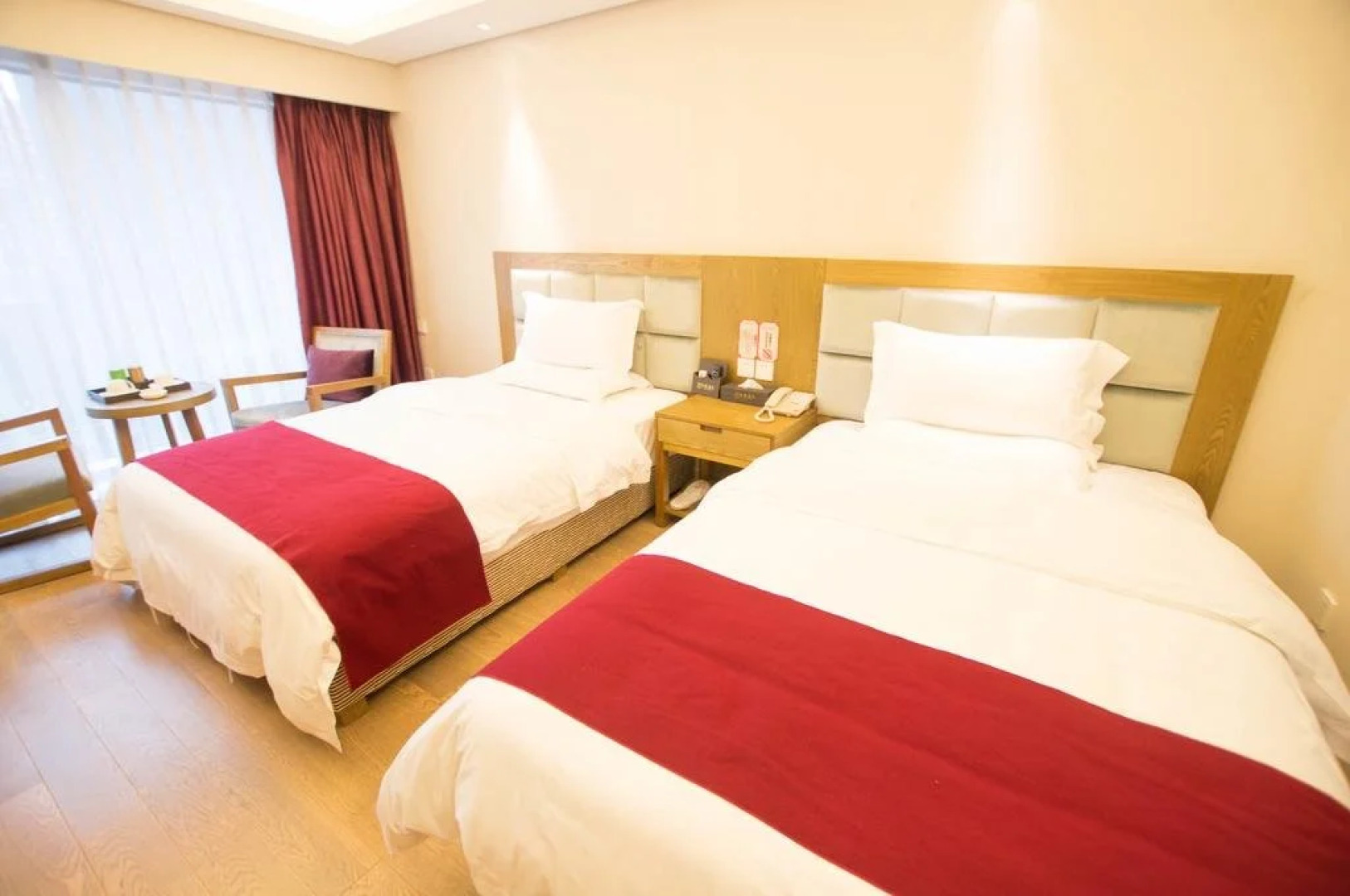 Chengdu Yiting Hotel Shijicheng Xinhuizhan Store