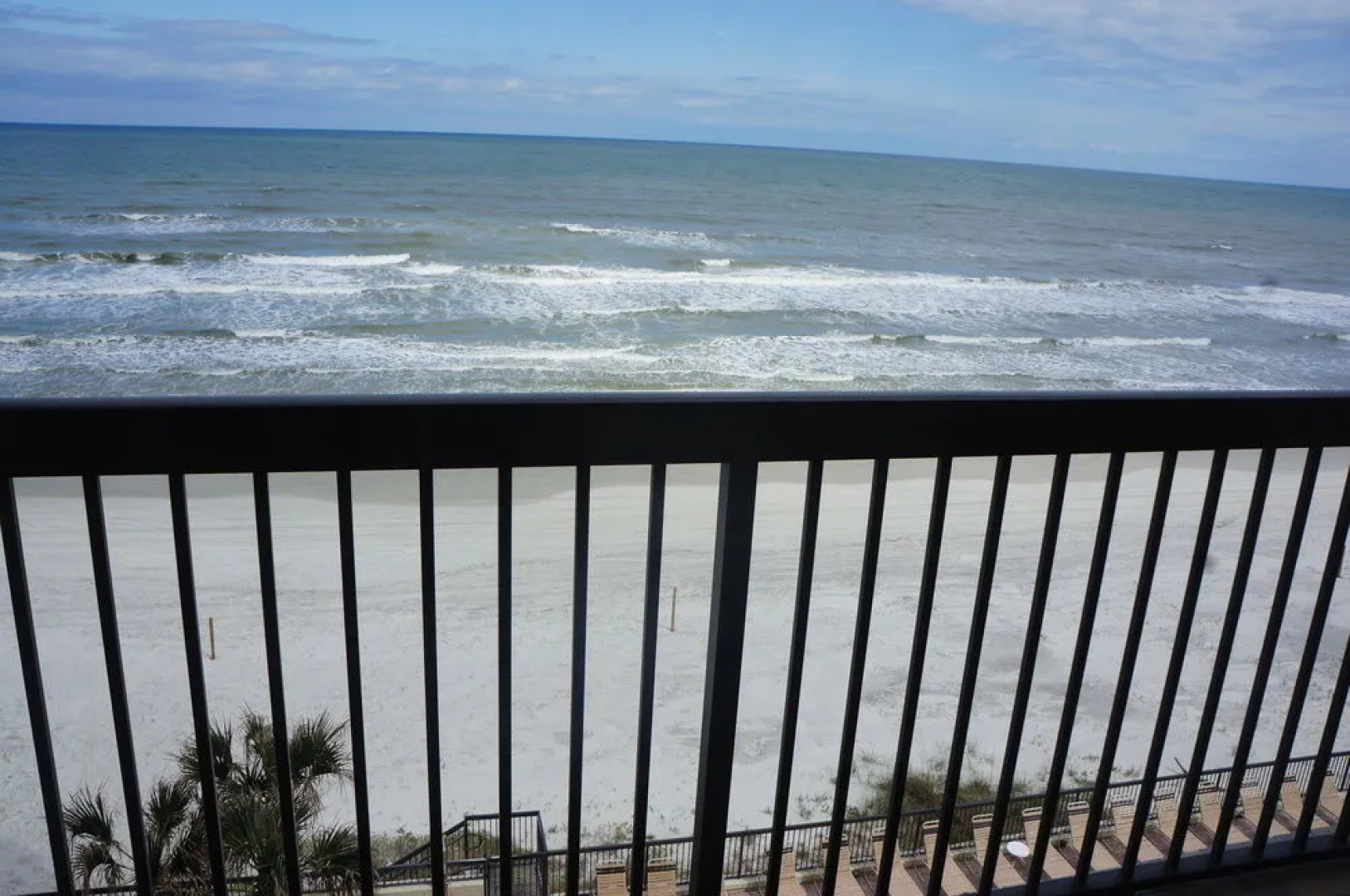 Holiday Inn Express Hotel & Suites Oceanfront Daytona Beach Shor