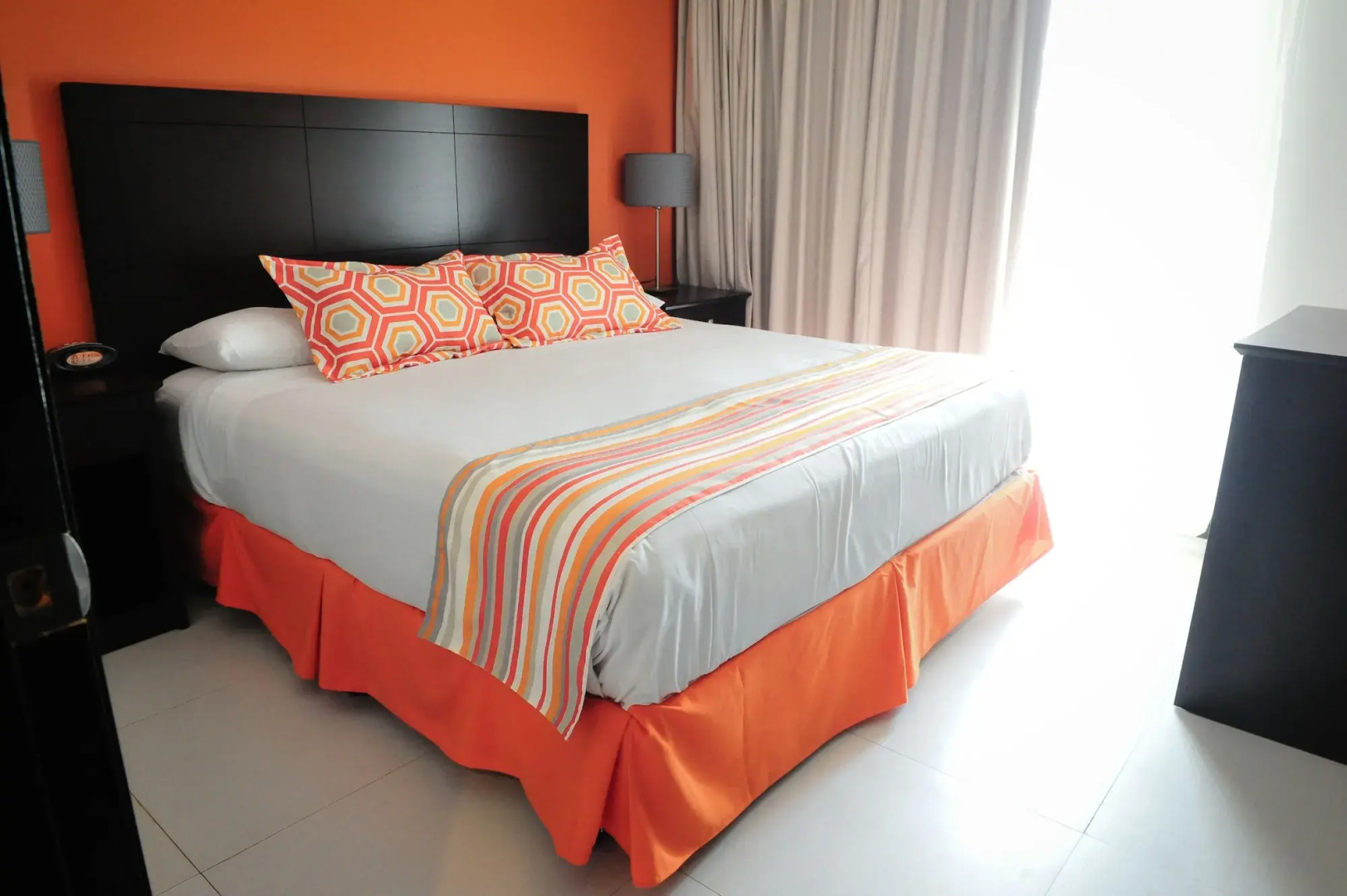 voco Surfside Aruba by IHG