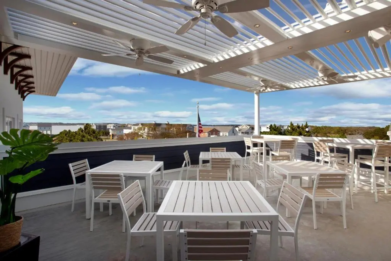 Fenwick Shores, Tapestry Collection by Hilton