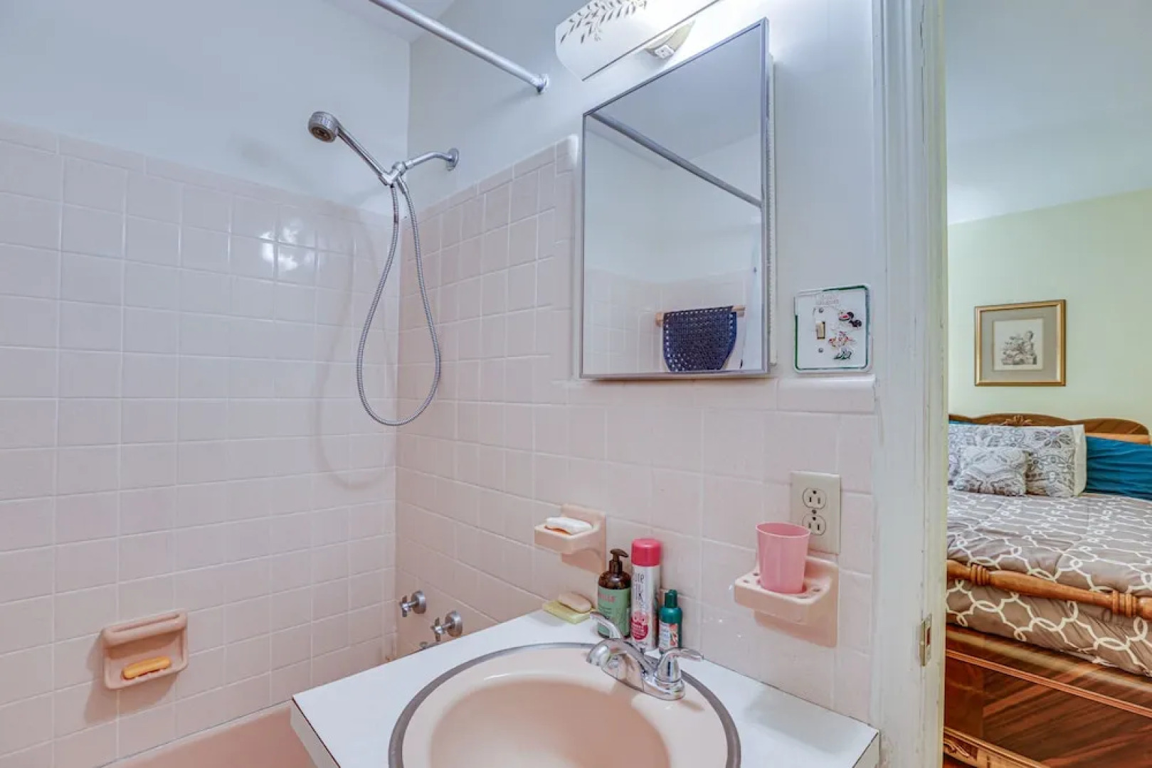 Rustic Thomasville Home w/ Deck: 2 Mi to Downtown!