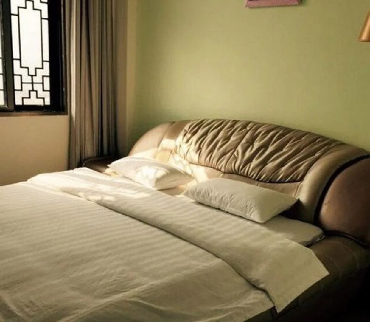 Enshi Grand Canyon Leyi Inn