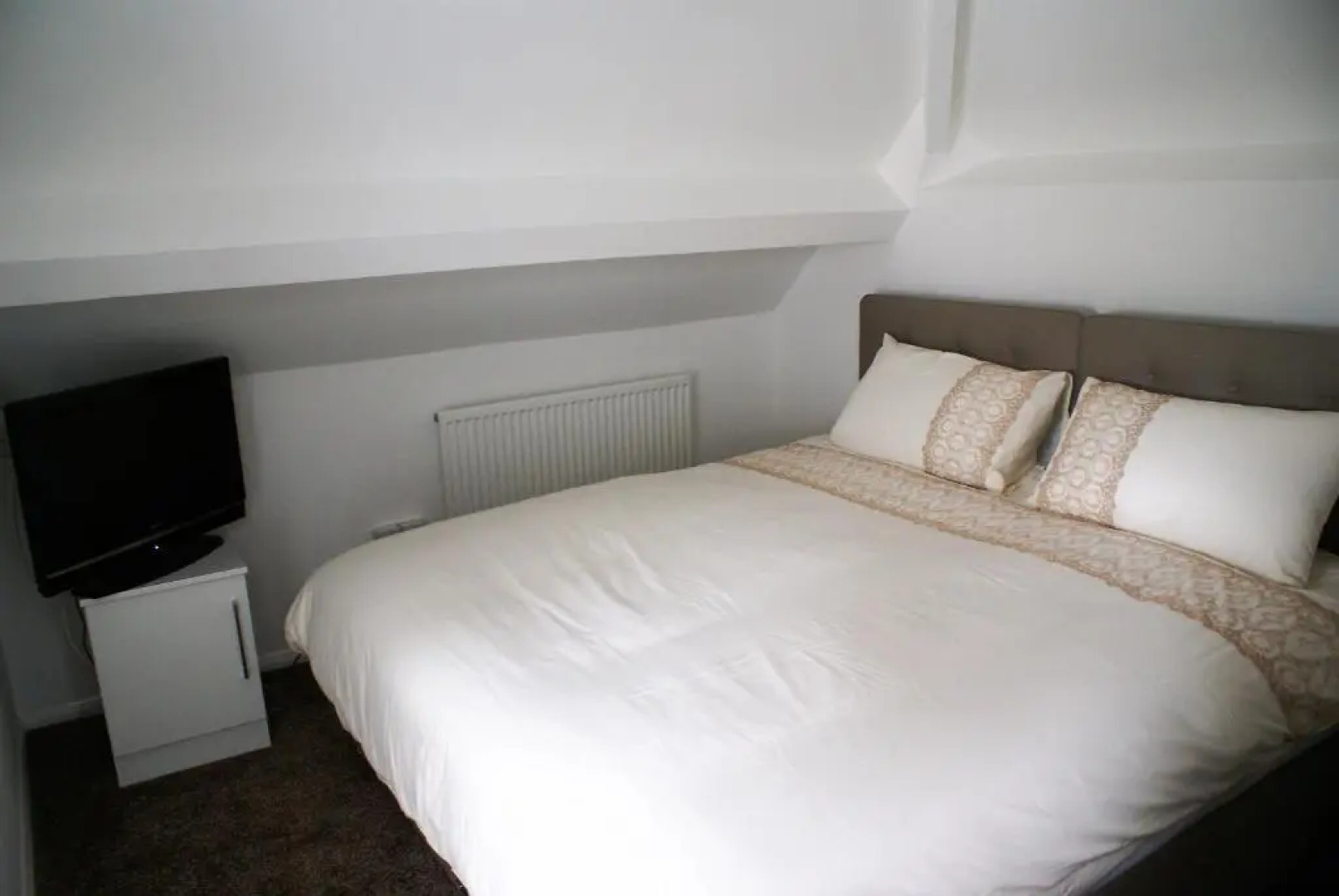 LG Thai Derm Spa & Guesthouse