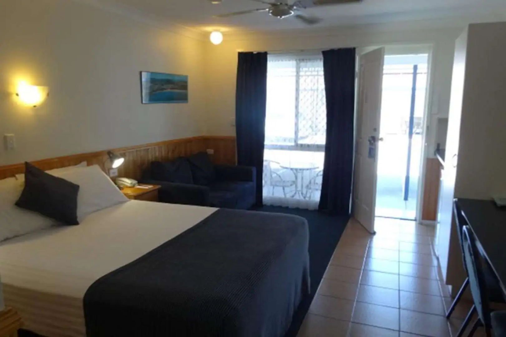 Twin Towns Motel