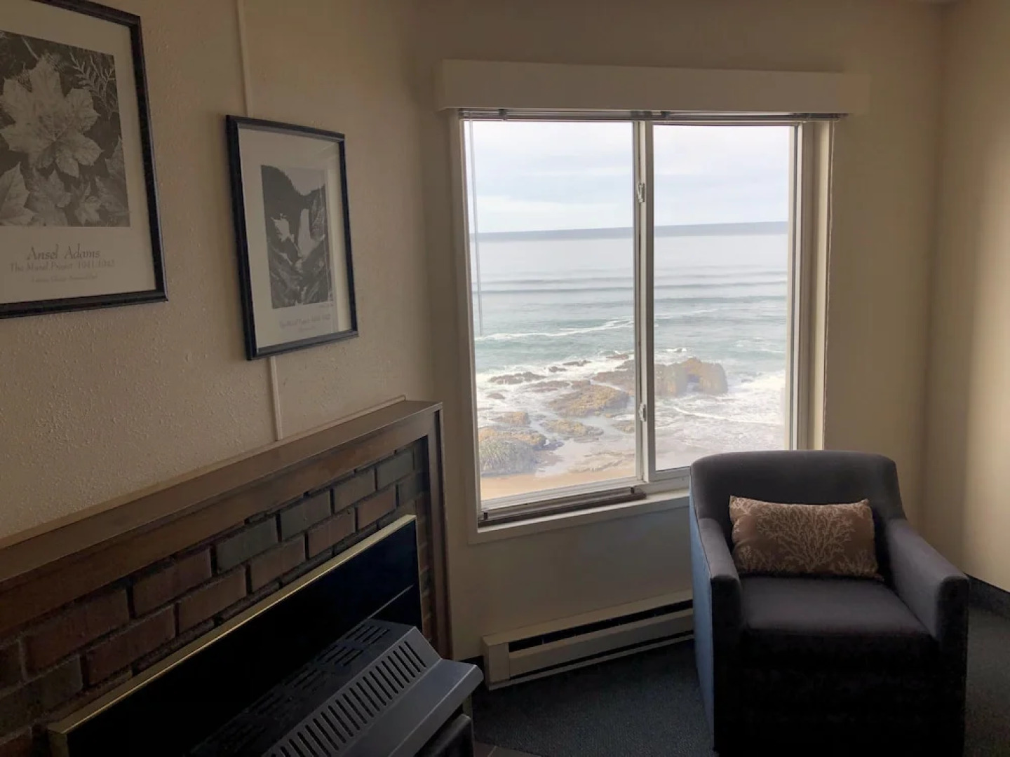 Ester Lee Oceanview Inn