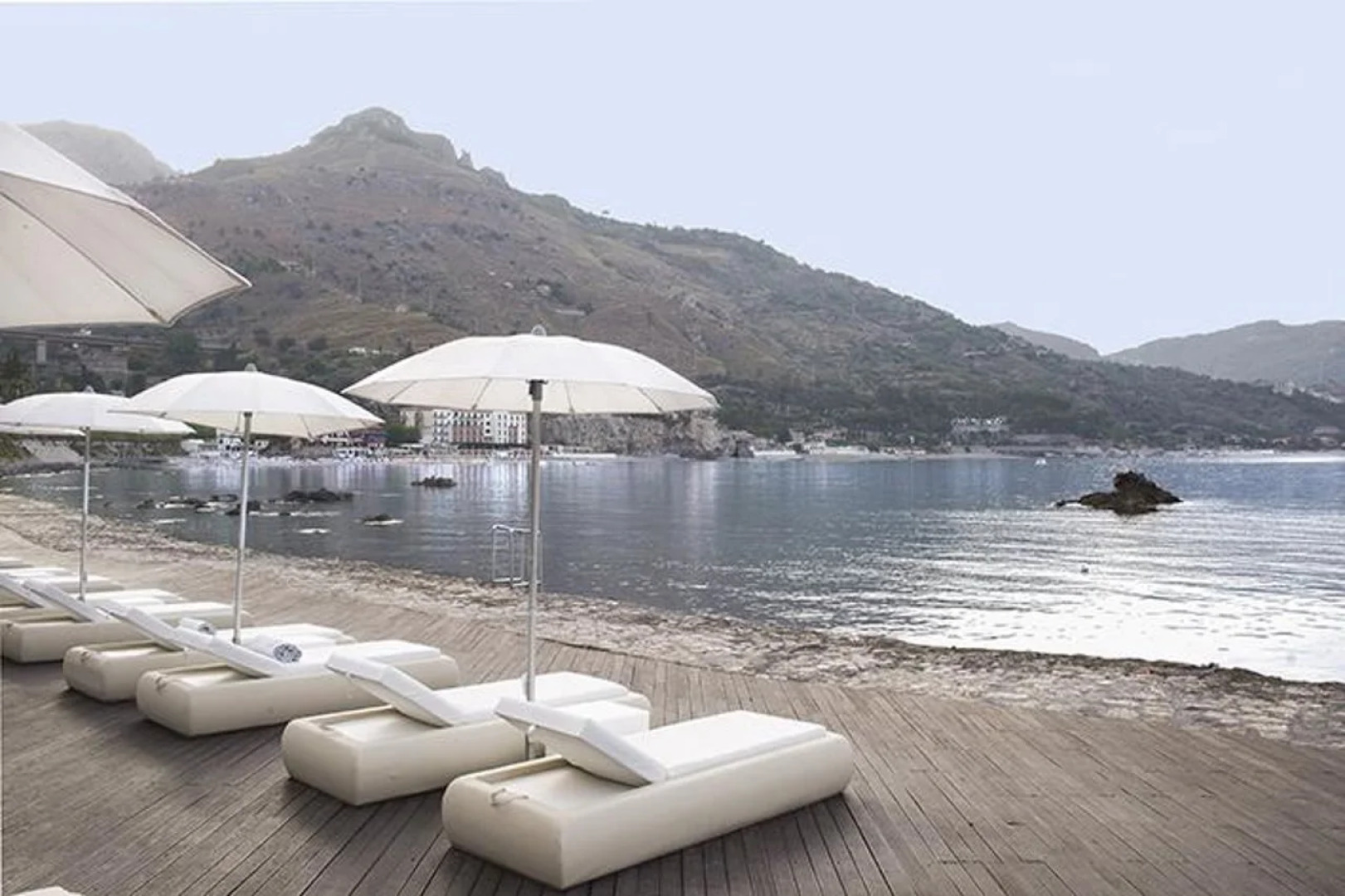 Atlantis Bay - VRetreats