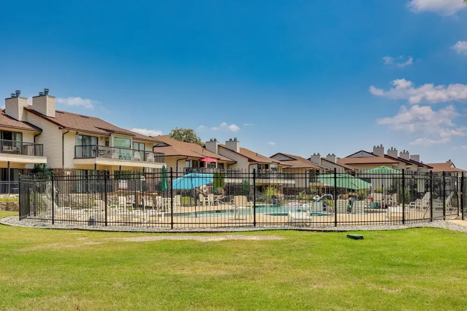 Hot Springs Resort Condo ~ 7 Mi to Bathhouse Row!