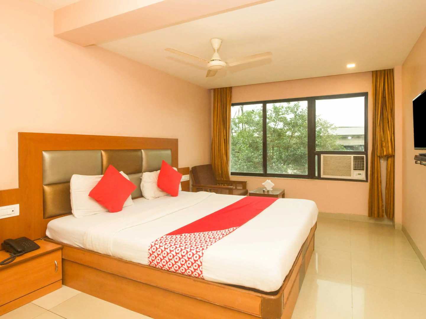 OYO 7727 Hotel Sarovar Grand