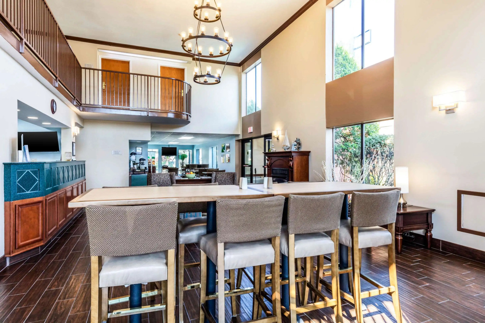 Quality Suites Paducah I-24