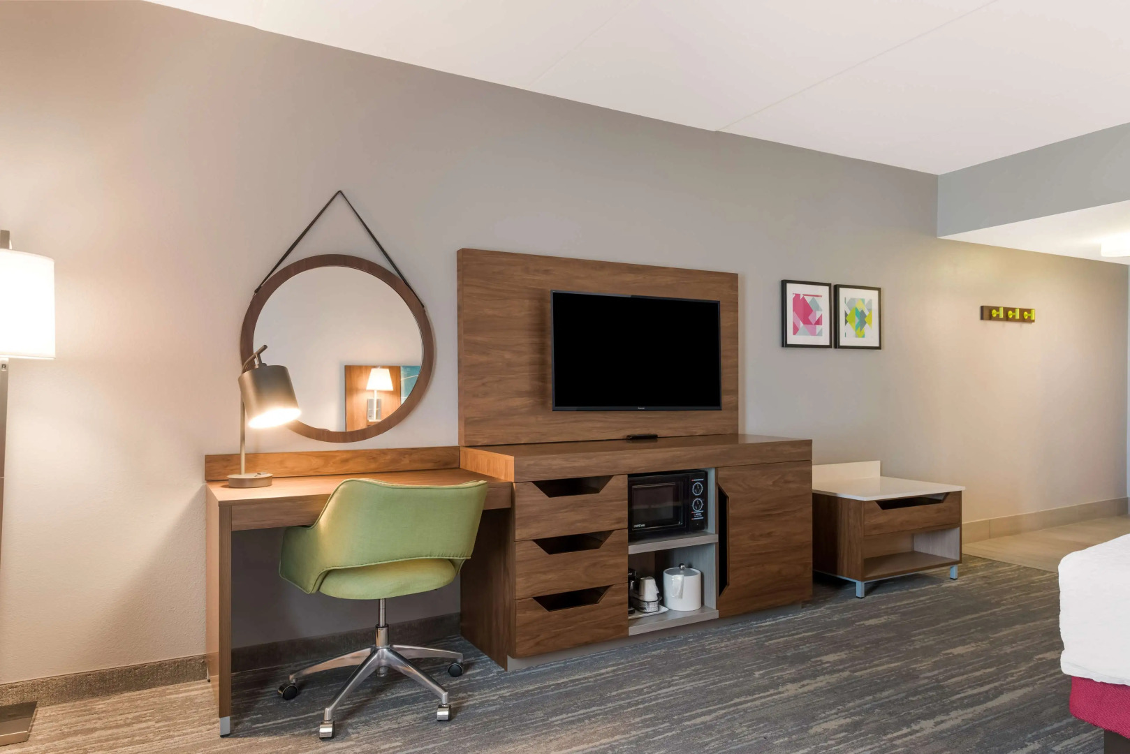 Hampton Inn & Suites Charlotte Airport