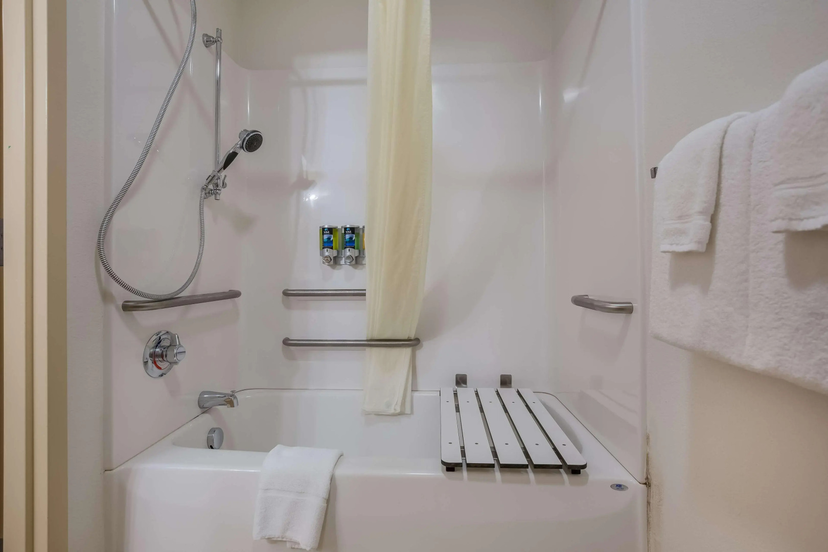 SureStay Hotel by Best Western Whittington Rend Lake