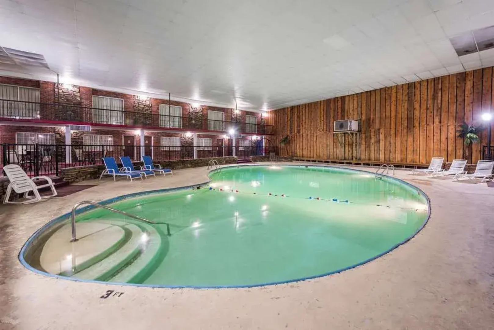 Ramada By Wyndham Mountain Home