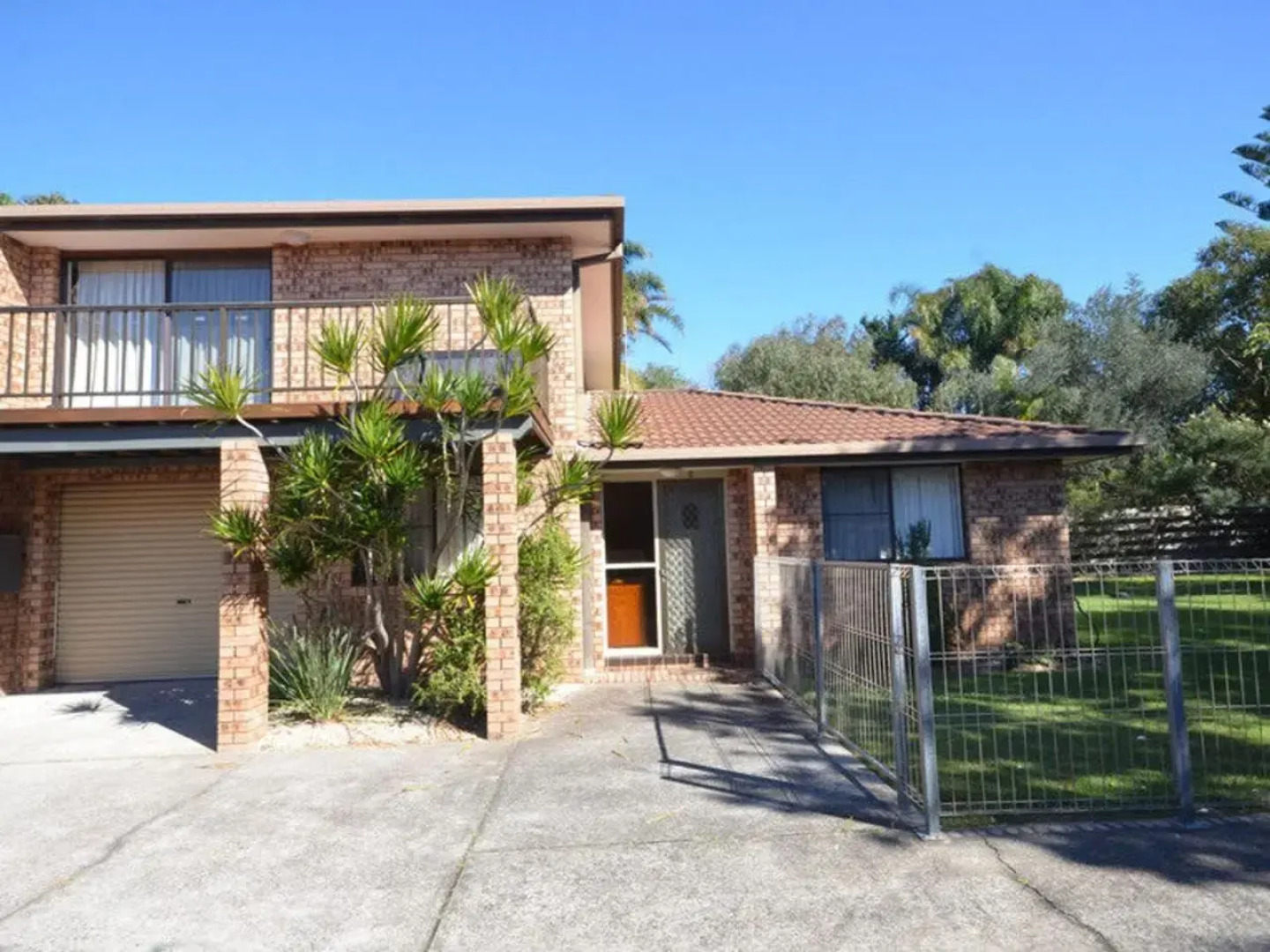 PISCES 2 of 5 Hope Cl Dunbogan