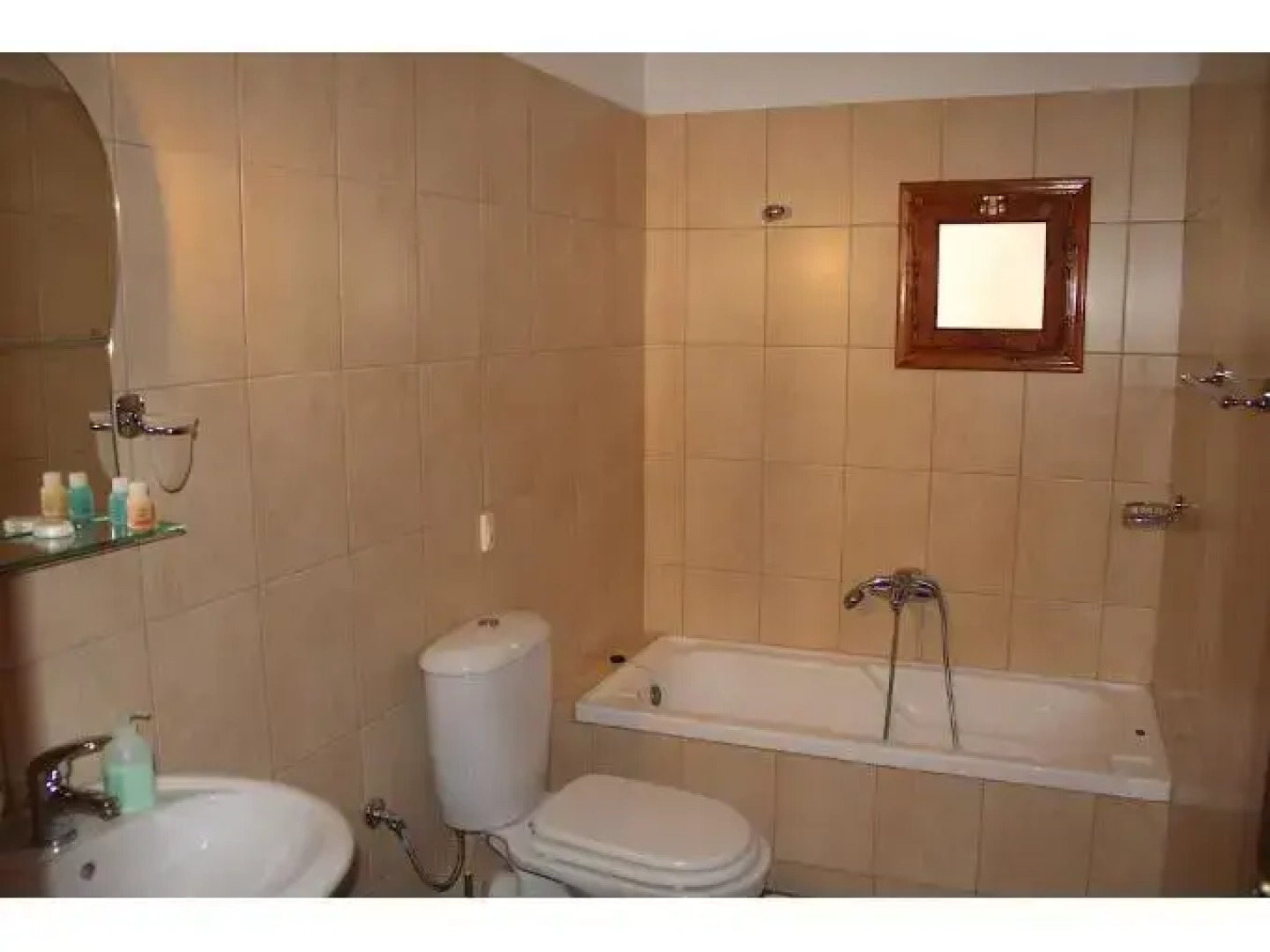 Piges Hotel at Acheron Springs