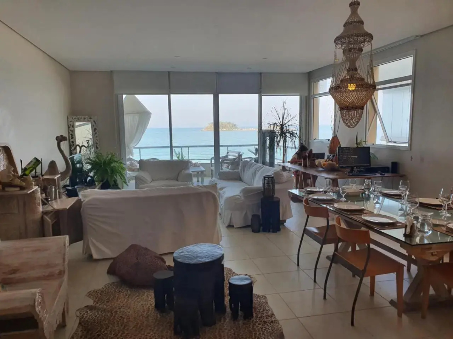 Apt de luxo, pé na areia, 200m2 melhor loc Palmas