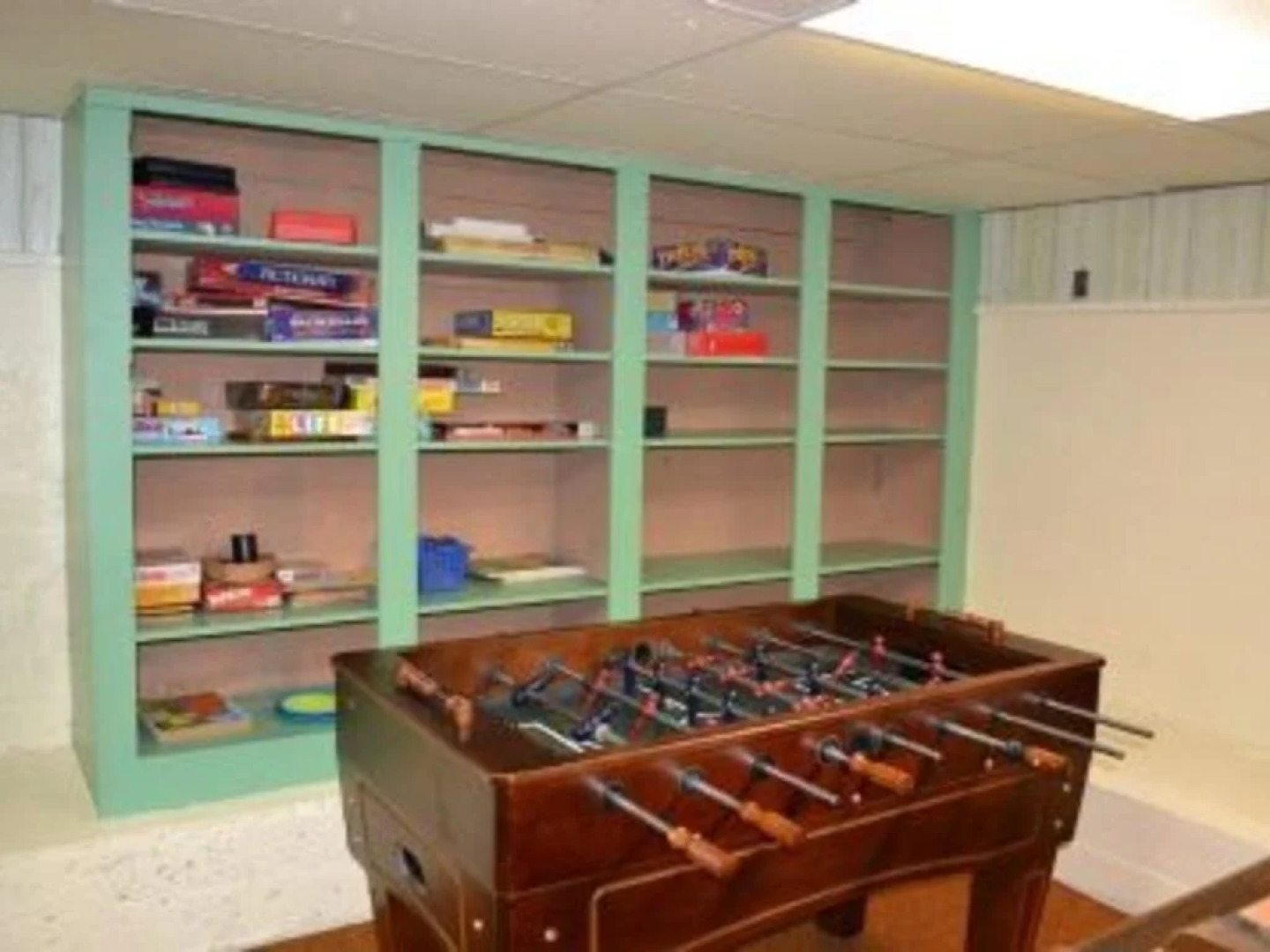 Steve's Getaway 4 Br home by RedAwning