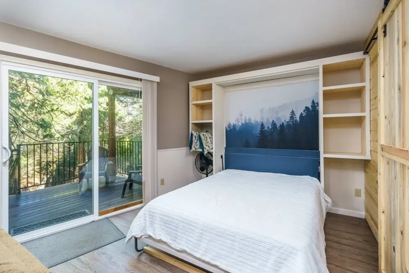 The Treetops - Beautiful Mountain Views Abound When You Stay at The Treetops by Yosemite Region Resorts