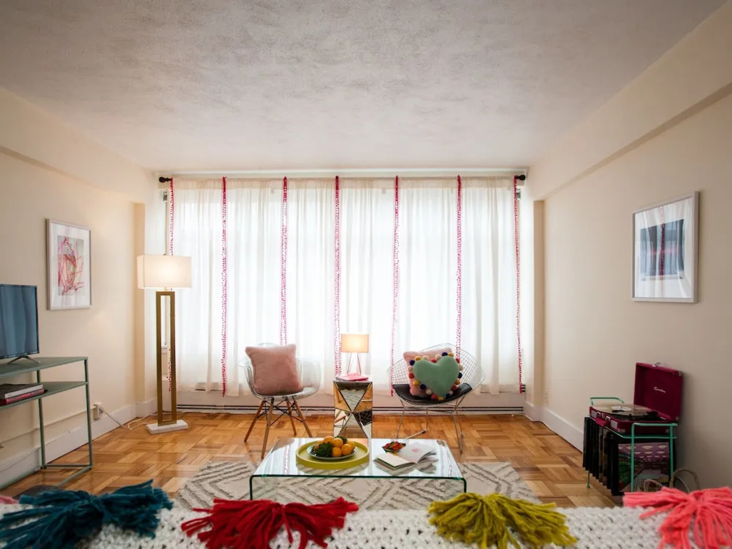 One Bedroom Apartment in Brookline by Namastay